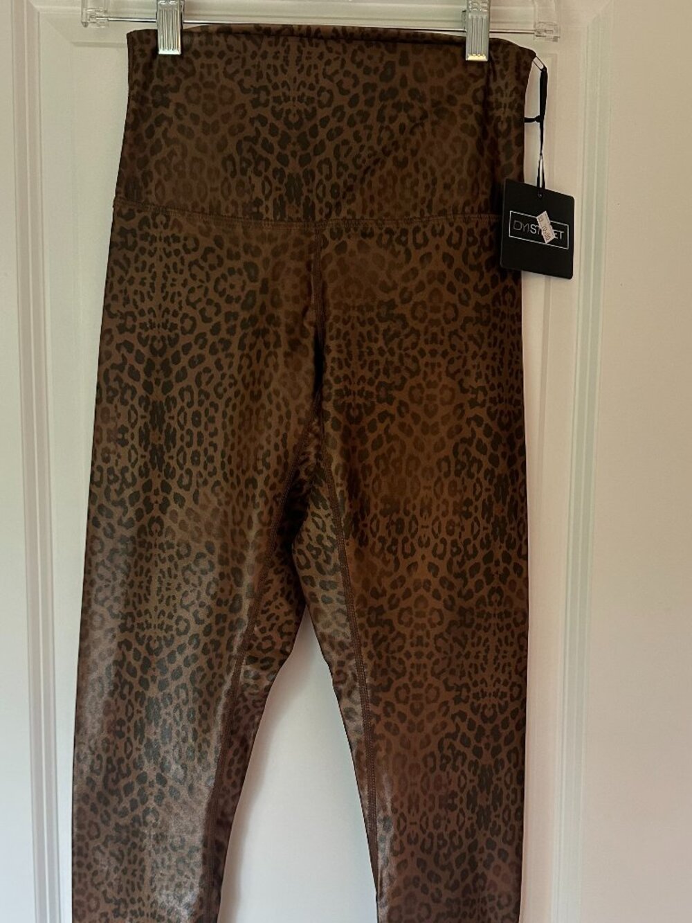 DYI STREET High Shine Leopard Leggings
